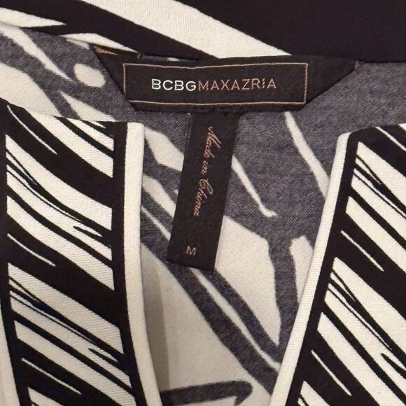 BCBGMaxAzria | Patterned Tunic Shift Dress | Black/White | Size M - Picture 5 of 12